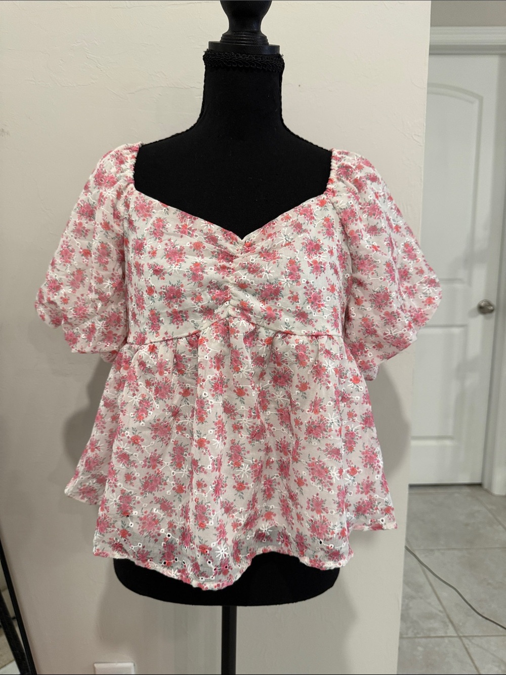 Altar'd State Pink and White Floral Puff Sleeve Peplum Boho Cottagecore Top